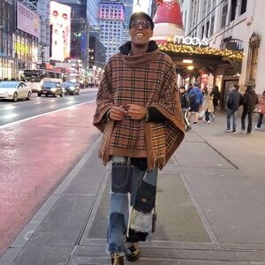 Meet your Posher, Henri